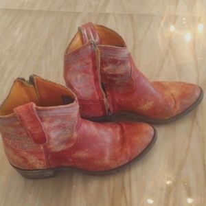 Old Gringo booties distressed red